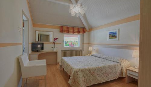 Double Room with Lake View