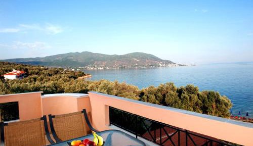 Studio with Sea View