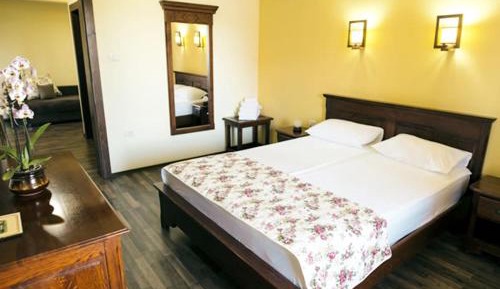 One-Bedroom Suite