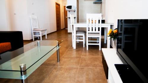 Three-Bedroom Apartment (5 Adults)