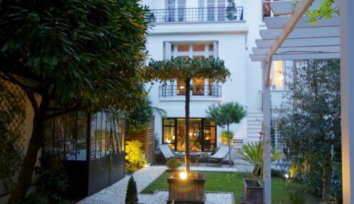 Deluxe Double Room with Bath