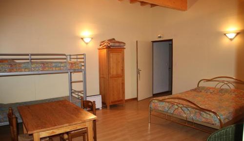 Mixed Dormitory Room