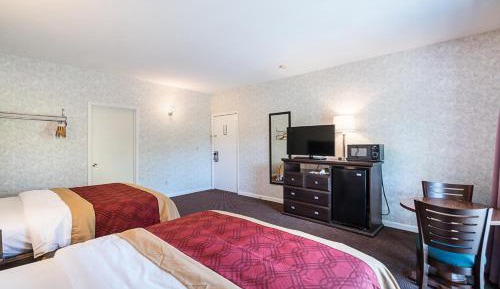 Double Room with Two Double Beds - Non-Smoking