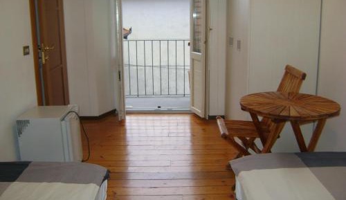 Twin Room with Private External Bathroom