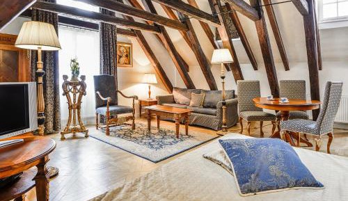 Suite with City View