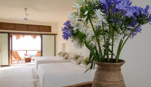 Deluxe Suite with Sea View