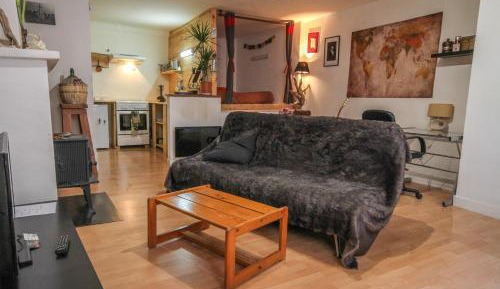 Studio Apartment