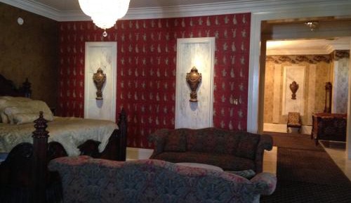 Governor's Family Suite