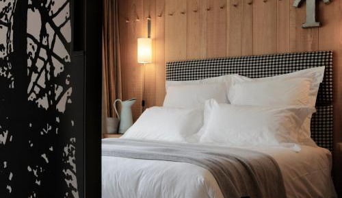 Double Room with French Bed