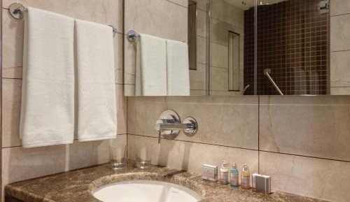King Room - Disability Access - Non-Smoking