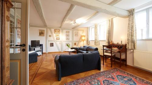 Suite (2-4 Adults)