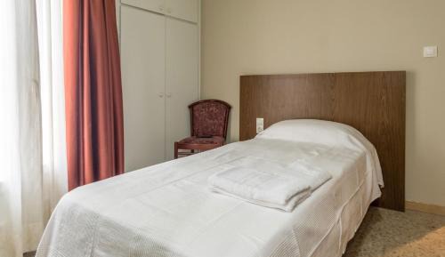 Standard Single Room with Shared Bathroom