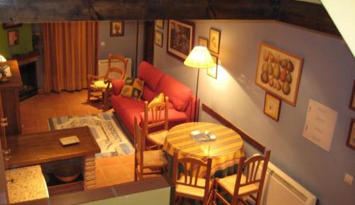 Two-Bedroom Apartment (4 Adults)