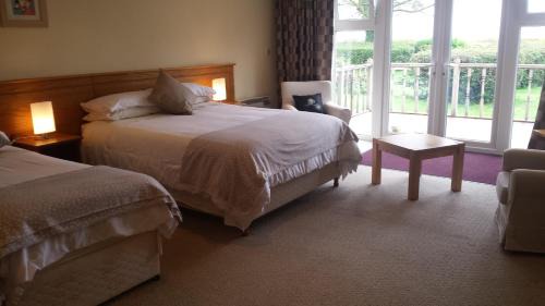 Double or Twin Room with Lake View