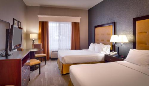 Standard Room with Two Queen Beds