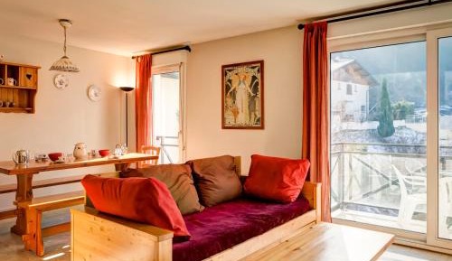 Apartment (6 Adults)