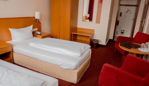 Double Room in quiet location