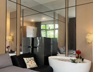 One-Bedroom Apartment with Spa Bath
