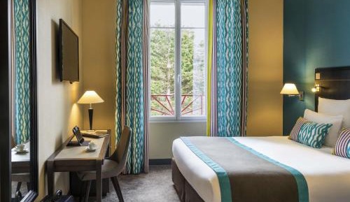 Classic Room with Park View
