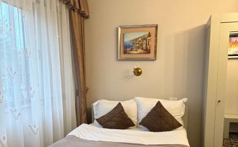 Single Room with Private Bathroom