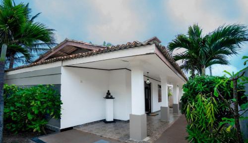 Villa - Beach Front