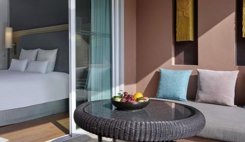 Deluxe King Room