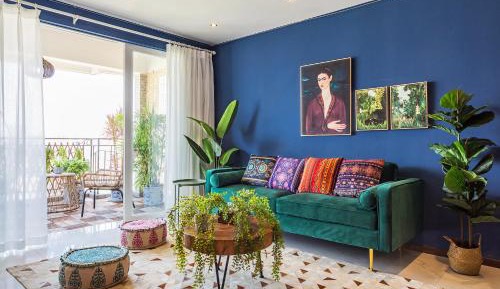 Three-Bedroom Premium Apartment with Balcony