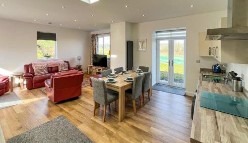 Three-Bedroom Holiday Home 