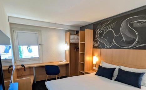 Standard Room with 1 Double Bed