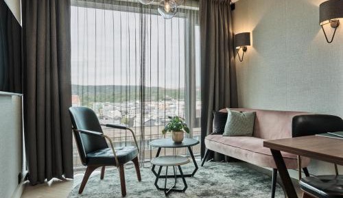 Business Class Room with Harbor View