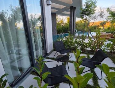 Deluxe Suite with Spa Bath