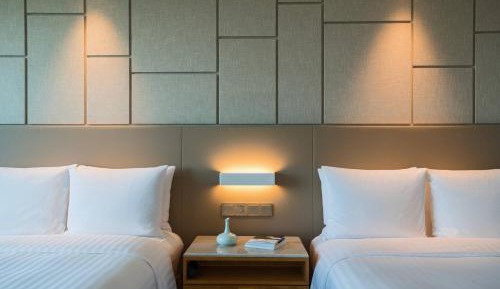 Club Twin Room