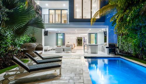 Five-Bedroom Villa