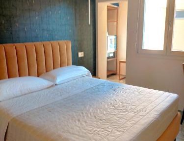 Queen Room with Spa Bath