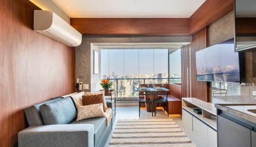 One-Bedroom Apartment with View
