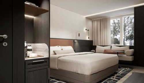 Deluxe Guest Room - King Bed