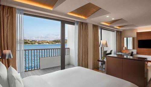 Signature Suite with Bosphorus View