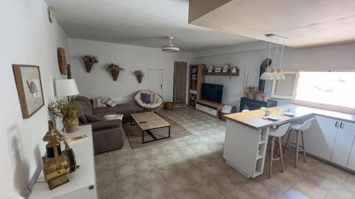 Superior One-Bedroom Apartment