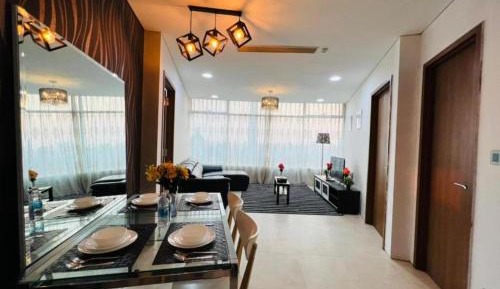 Three-Bedroom Apartment - High Floor