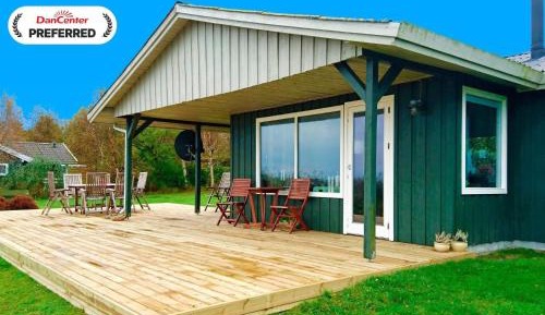Three-Bedroom Holiday Home 