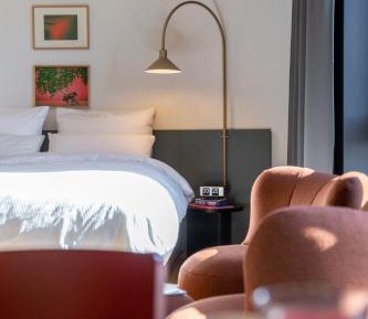 Design Apartment with King-Size-Bed