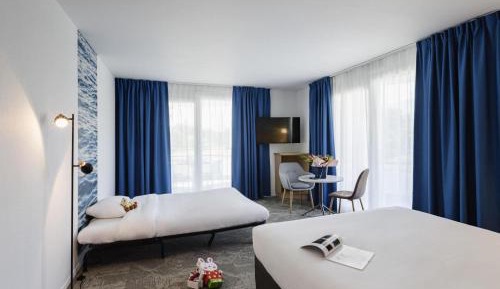 Double Room with Sofa Bed and Terrace