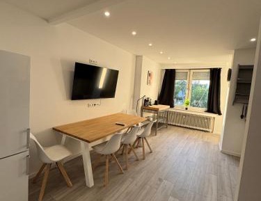 Four-Bedroom Deluxe Apartment