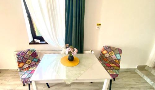 One-Bedroom Deluxe Apartment