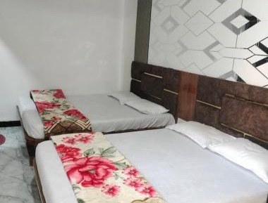 Deluxe Double Room (1 adult + 1 child)