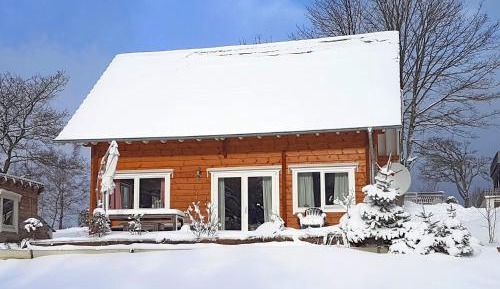 Three-Bedroom Holiday Home 