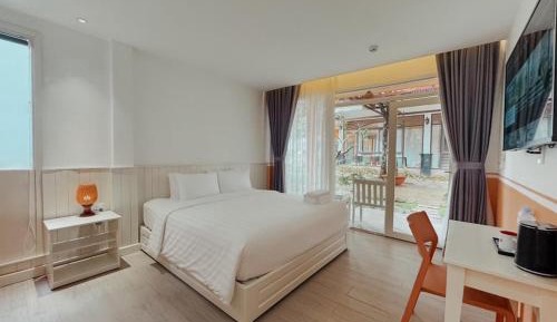 King Room with Garden View