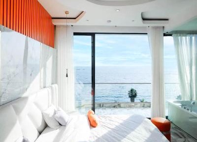 King Room with Balcony