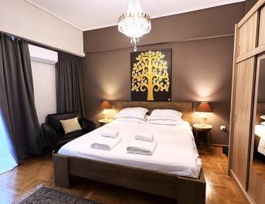 Three-Bedroom Premium Apartment with Balcony