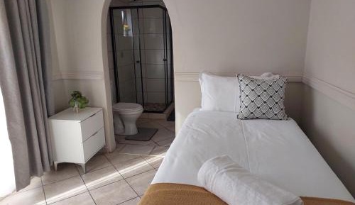 Deluxe Single Room